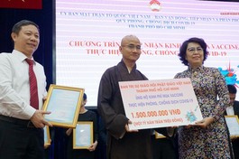 GHPGVN TP.HCM tham gia đóng góp và quỹ phòng, chống Covid-19 - Ảnh: H.Diệu