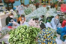 Chùa Pháp Hoa chia sẻ hơn 3 tấn nông sản với bà con nghèo