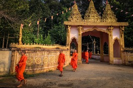 Niềm vui bao trùm lên hầu hết các ngôi chùa Khmer ở Trà Vinh