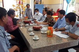 Ban Trụ trì chùa Cổ Sơn tiếp đoàn thanh tra Sở Văn hóa Thể thao và Du lịch tỉnh Long An