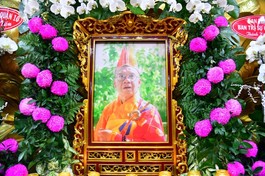 Di ảnh Hòa thượng Thích Thiện Huệ