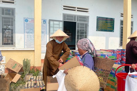 Làng phong nơi luôn cần được chia sẻ bằng những yêu thương