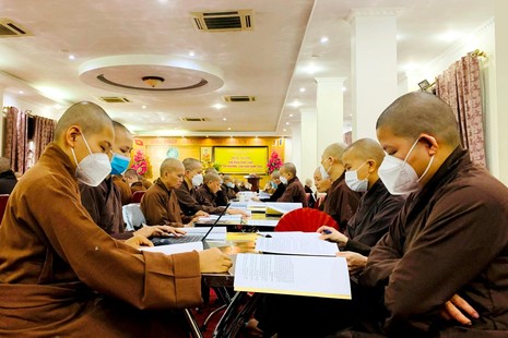 Quảng Ninh: Phổ biến kiến pháp luật về tôn giáo đến Tăng Ni trường hạ