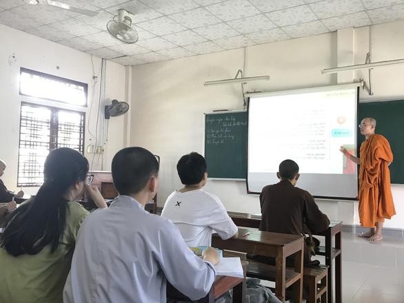 Vị sư luyện thi môn Ngữ văn Trung học Phổ thông miễn phí