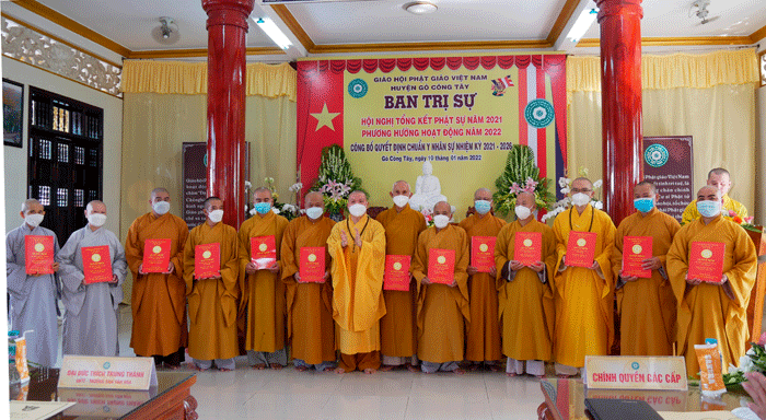 Trao quyết định chuẩn y nhân sự Ban Trị sự Phật giáo huyện Gò Công Tây, nhiệm kỳ 2021-2026