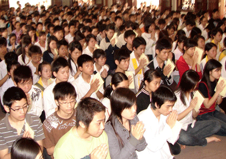 Hà Nội: Ban Hoằng pháp Trung ương tư vấn mùa thi ảnh 7