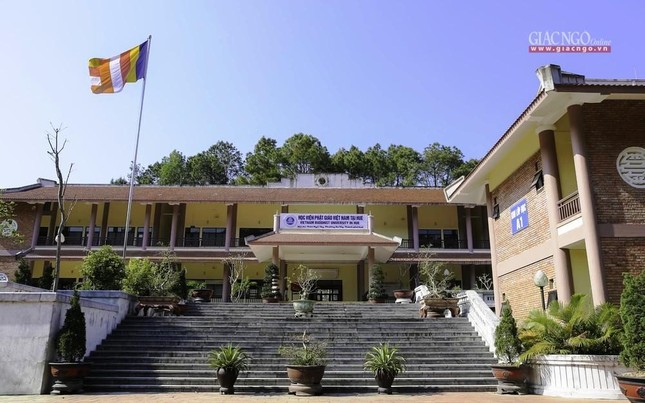 Sử dụng cơ sở 2 Học viện Phật giáo VN tại Huế làm trung tâm cách ly y tế cho công dân ảnh 1