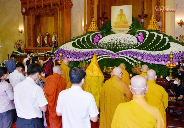 Lễ tưởng niệm 713 năm ngày Đức Phật hoàng Trần Nhân Tông nhập Niết-bàn, tại Việt Nam Quốc Tự ảnh 5
