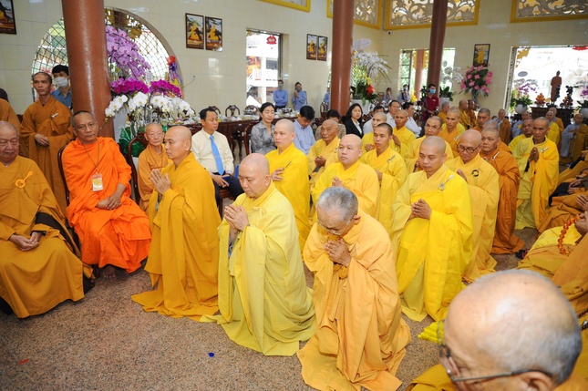 Trang nghiêm lễ tưởng niệm năm thứ 7 ngày Đại lão Hòa thượng Thích Trí Tịnh viên tịch ảnh 7