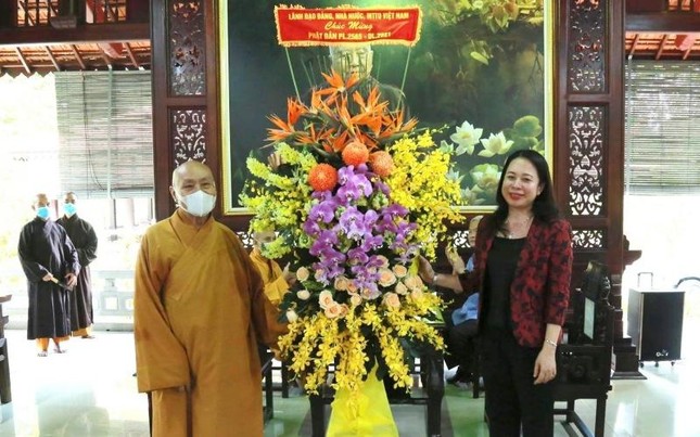 Phó Chủ tịch nước Võ Thị Ánh Xuân thăm Trưởng lão Hòa thượng Thích Thanh Từ ảnh 1