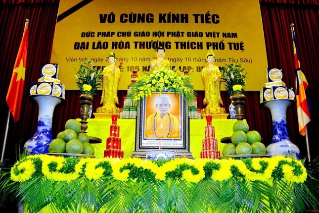 Học viện Phật giáo VN tại TP.Hà Nội, đại diện Thiền phái Trúc Lâm tưởng niệm Đức Pháp chủ GHPGVN ảnh 1