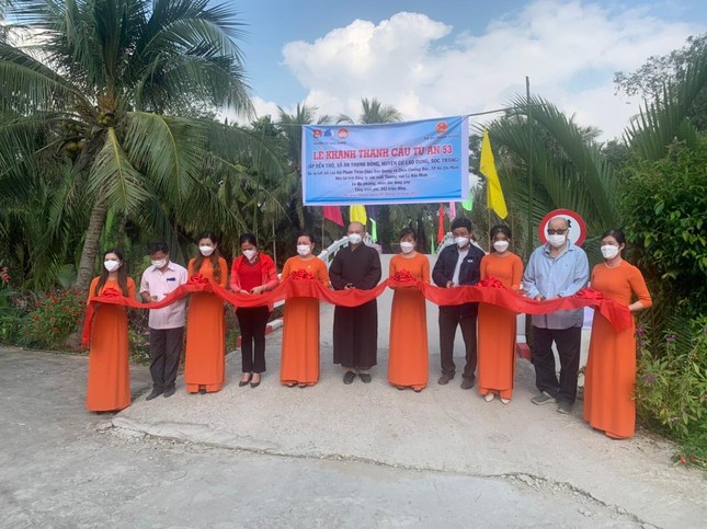 Hội Phước Thiện khánh thành 2 cây cầu dân sinh tại huyện Cù Lao Dung, tỉnh Sóc Trăng ảnh 1