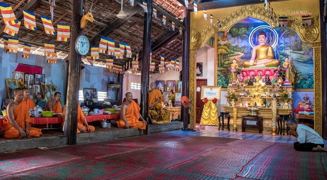 Không khí chuẩn bị đón Tết Chôl Chnăm Thmây của các chùa Khmer ở Trà Vinh ảnh 19
