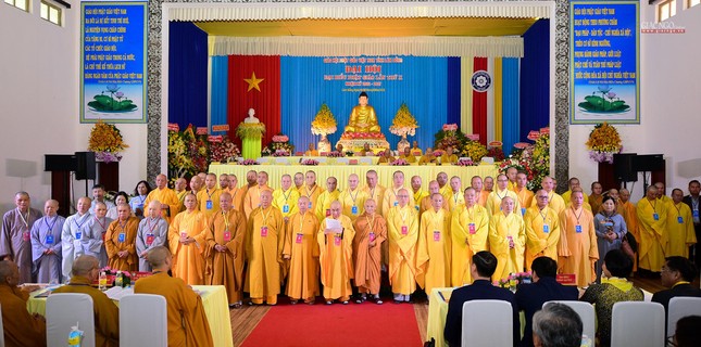 Lâm Đồng: Hòa thượng Thích Thanh Tân được tái suy cử Trưởng ban Trị sự GHPGVN tỉnh (2022-2027) ảnh 22