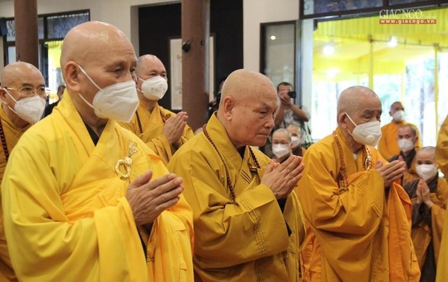 Trung ương Giáo hội Phật giáo Việt Nam viếng tang Thiền sư Thích Nhất Hạnh ảnh 8