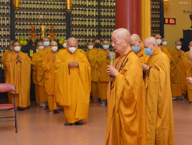 Trưởng lão Hòa thượng Thích Trí Quảng tưởng niệm Thiền sư Thích Nhất Hạnh tại tổ đình Ấn Quang ảnh 2