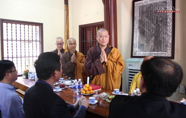 Thứ trưởng Vũ Chiến Thắng thay mặt Chủ tịch nước, Thủ tướng viếng tang Thiền sư Thích Nhất Hạnh ảnh 7