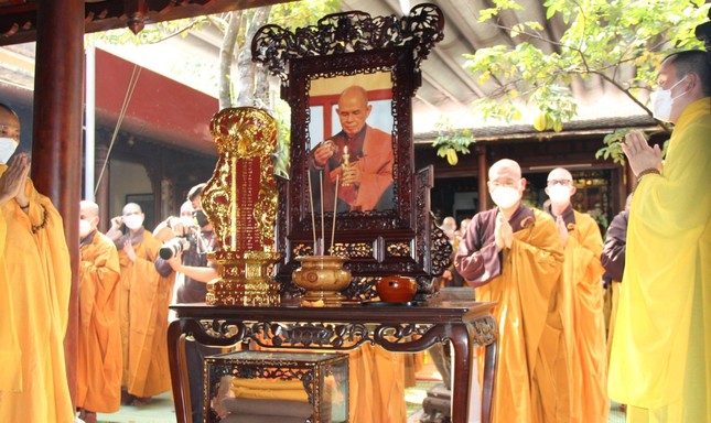 [Ảnh] Lễ thỉnh Giác linh Thiền sư tham yết Phật Tổ và sái tịnh Đài trà-tỳ ảnh 12