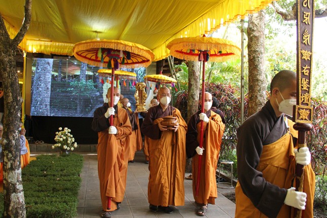 [Ảnh] Lễ thỉnh Giác linh Thiền sư tham yết Phật Tổ và sái tịnh Đài trà-tỳ ảnh 33