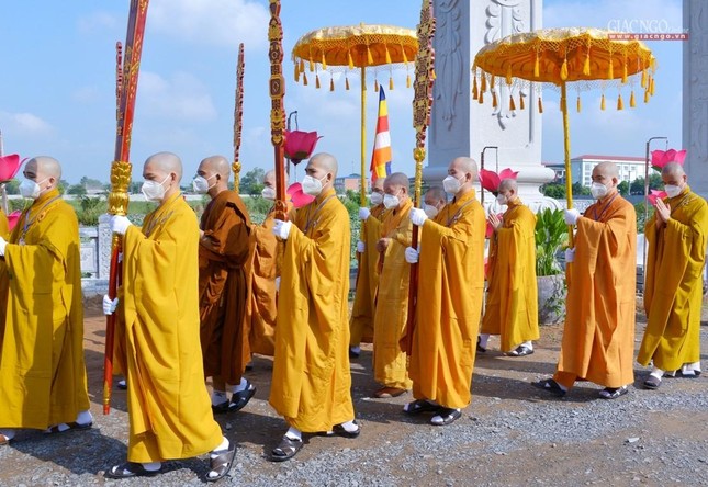 Trang trọng lễ tốt nghiệp năm 2022 các hệ đào tạo thuộc Học viện Phật giáo VN tại TP.HCM ảnh 10