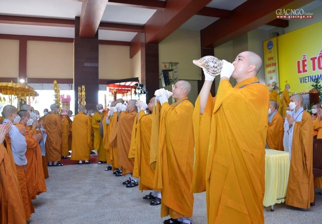 Trang trọng lễ tốt nghiệp năm 2022 các hệ đào tạo thuộc Học viện Phật giáo VN tại TP.HCM ảnh 14