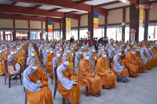 Trang trọng lễ tốt nghiệp năm 2022 các hệ đào tạo thuộc Học viện Phật giáo VN tại TP.HCM ảnh 16