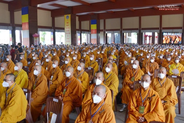 Trang trọng lễ tốt nghiệp năm 2022 các hệ đào tạo thuộc Học viện Phật giáo VN tại TP.HCM ảnh 26