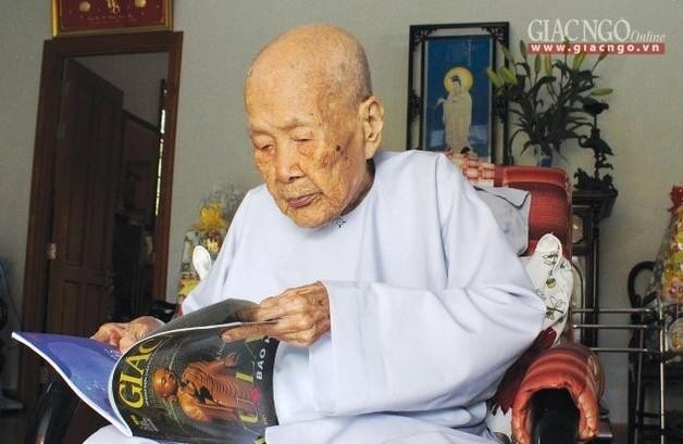 Vị Ni trưởng ngoài 100 tuổi vẫn đọc Báo Giác Ngộ hàng tuần ảnh 1