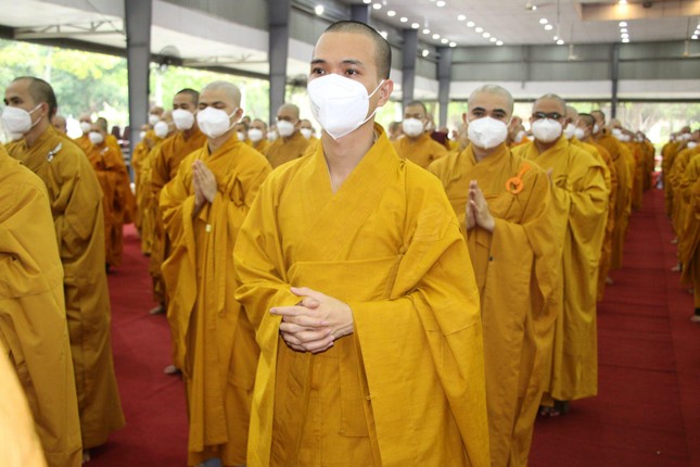 [Ảnh] Tăng Ni sinh viên Học viện Phật giáo VN tại TP.HCM trang nghiêm tổ chức lễ Lễ Tắm Phật ảnh 11