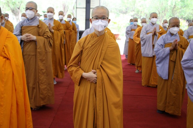 [Ảnh] Tăng Ni sinh viên Học viện Phật giáo VN tại TP.HCM trang nghiêm tổ chức lễ Lễ Tắm Phật ảnh 5