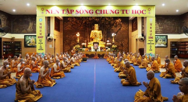 Chư Tăng Hệ phái Khất sĩ tác pháp An cư kiết hạ Phật lịch 2566 tại pháp viện Minh Đăng Quang ảnh 4