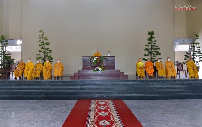 Đức Quyền Pháp chủ khai pháp mở đầu tuần cấm túc an cư của lãnh đạo Học viện Phật giáo VN tại TP.HCM ảnh 2