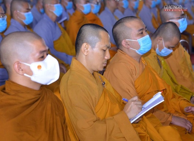 Đức Quyền Pháp chủ khai pháp mở đầu tuần cấm túc an cư của lãnh đạo Học viện Phật giáo VN tại TP.HCM ảnh 27