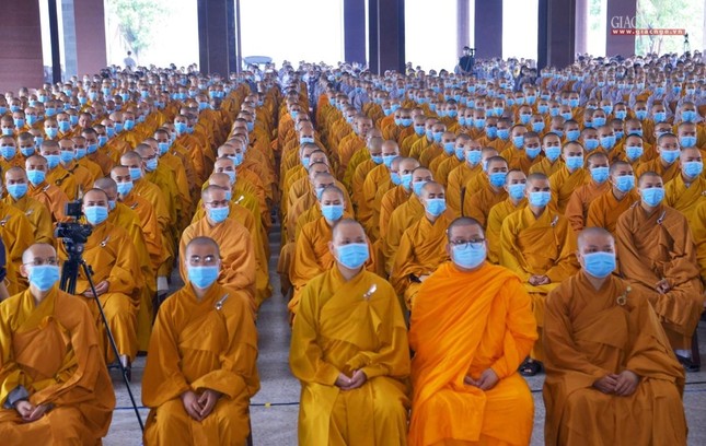 Đức Quyền Pháp chủ khai pháp mở đầu tuần cấm túc an cư của lãnh đạo Học viện Phật giáo VN tại TP.HCM ảnh 3
