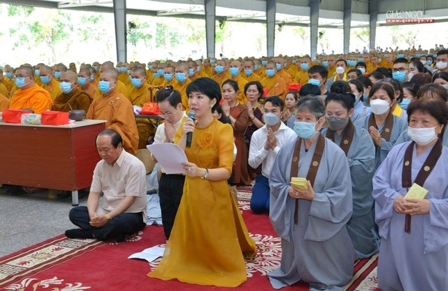 Đức Quyền Pháp chủ khai pháp mở đầu tuần cấm túc an cư của lãnh đạo Học viện Phật giáo VN tại TP.HCM ảnh 44
