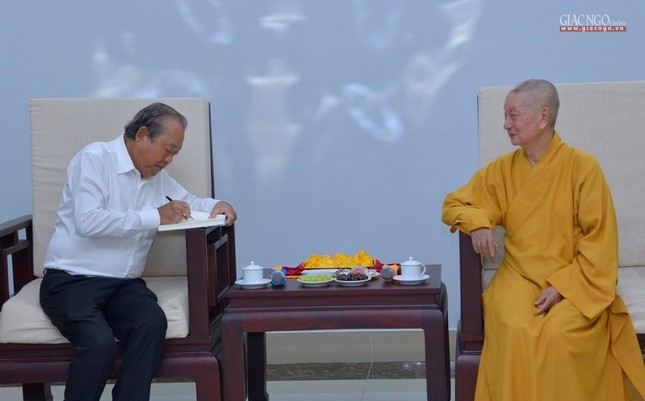 Nguyên Phó Thủ tướng Thường trực Trương Hòa Bình thăm Đức Quyền Pháp chủ GHPGVN ảnh 8