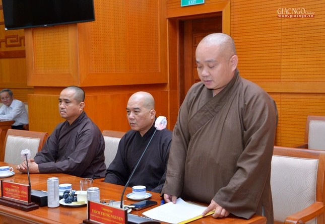 Bí thư Thành ủy Nguyễn Văn Nên và lãnh đạo TP.HCM tiếp thân mật chư tôn giáo phẩm lãnh đạo Giáo hội ảnh 14