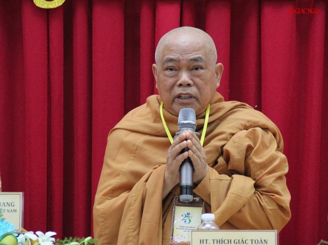 Học viện Phật giáo VN tại Huế kỷ niệm 25 năm thành lập, cấp phát văn bằng Cử nhân và Thạc sĩ ảnh 8