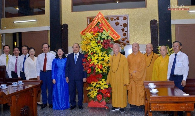 Chủ tịch nước Nguyễn Xuân Phúc thăm Đức Quyền Pháp chủ, Hòa thượng Chủ tịch GHPGVN ảnh 9