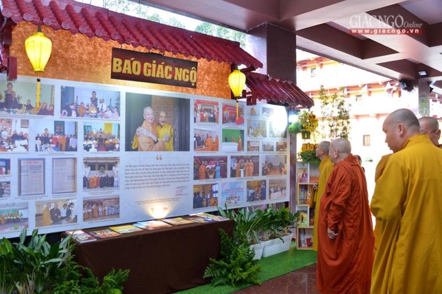Khai mạc triển lãm “Phật giáo TP.Hồ Chí Minh 40 năm xây dựng và phát triển” ảnh 5