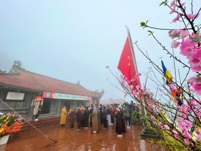 Quảng Ninh: Dâng hương cầu quốc thái dân an tại chùa Ngọa Vân ảnh 4