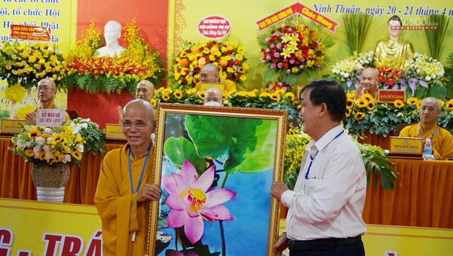 Ninh Thuận: Hòa thượng Thích Hạnh Thể được tái suy cử Trưởng ban Trị sự tỉnh nhiệm kỳ 2022-2027 ảnh 20
