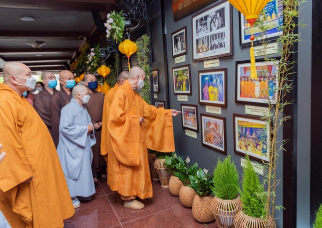 Triển lãm dấu ấn Phật giáo TP.HCM 40 năm phát triển, Đại nhạc hội “Ánh đạo trong dòng sử Việt” ảnh 2