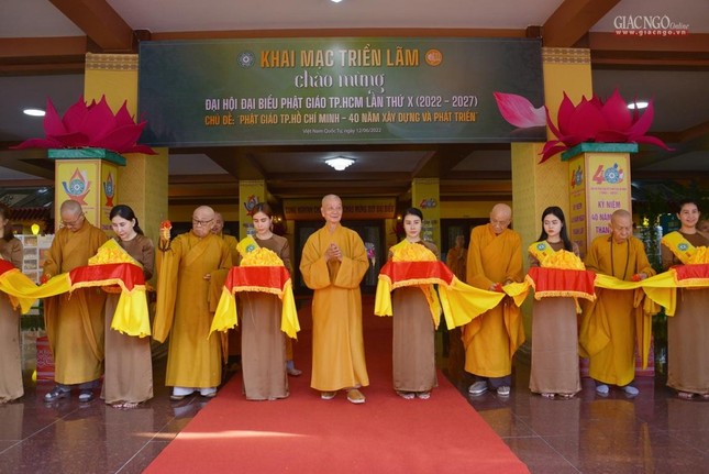 Ngắm chùm ảnh triển lãm chào mừng 40 năm thành lập, Đại hội Phật giáo TP.HCM lần thứ X ảnh 3