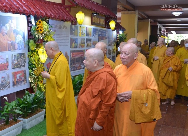 Ngắm chùm ảnh triển lãm chào mừng 40 năm thành lập, Đại hội Phật giáo TP.HCM lần thứ X ảnh 7