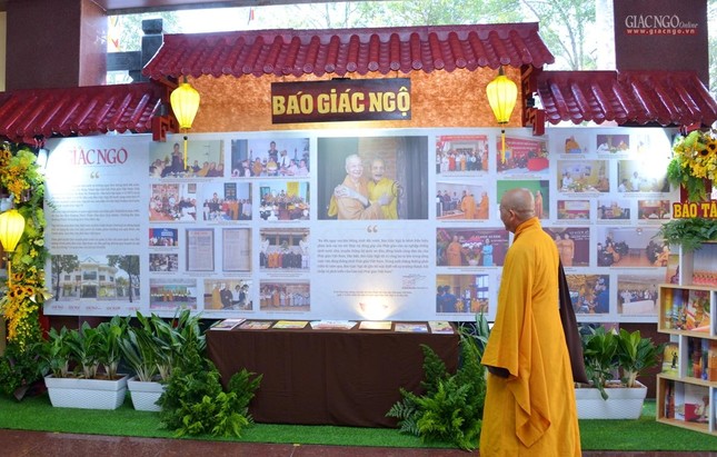 Ngắm chùm ảnh triển lãm chào mừng 40 năm thành lập, Đại hội Phật giáo TP.HCM lần thứ X ảnh 19