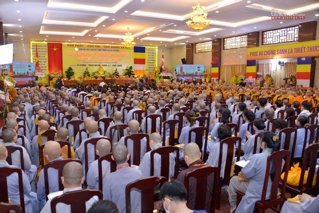 [CHÙM ẢNH] Đại hội đại biểu Phật giáo TP.HCM lần thứ X tại Việt Nam Quốc Tự ảnh 100