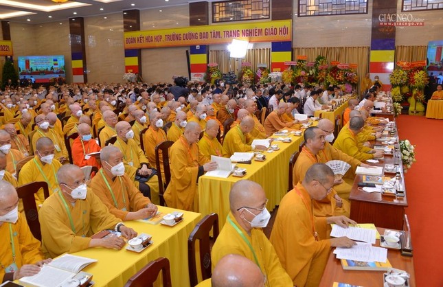 Hòa thượng Thích Lệ Trang được suy cử Trưởng ban Trị sự GHPGVN TP.HCM nhiệm kỳ 2022-2027 ảnh 6