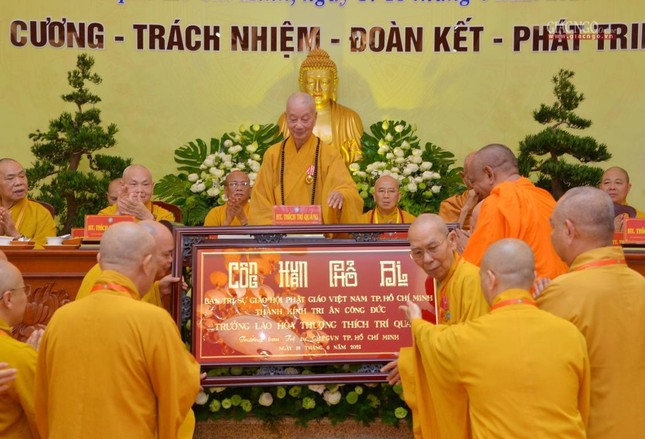 Hòa thượng Thích Lệ Trang được suy cử Trưởng ban Trị sự GHPGVN TP.HCM nhiệm kỳ 2022-2027 ảnh 10