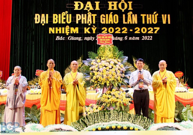 Bắc Giang: Thượng tọa Thích Thiện Văn được tái suy cử Trưởng ban Trị sự tỉnh nhiệm kỳ 2022-2027 ảnh 2